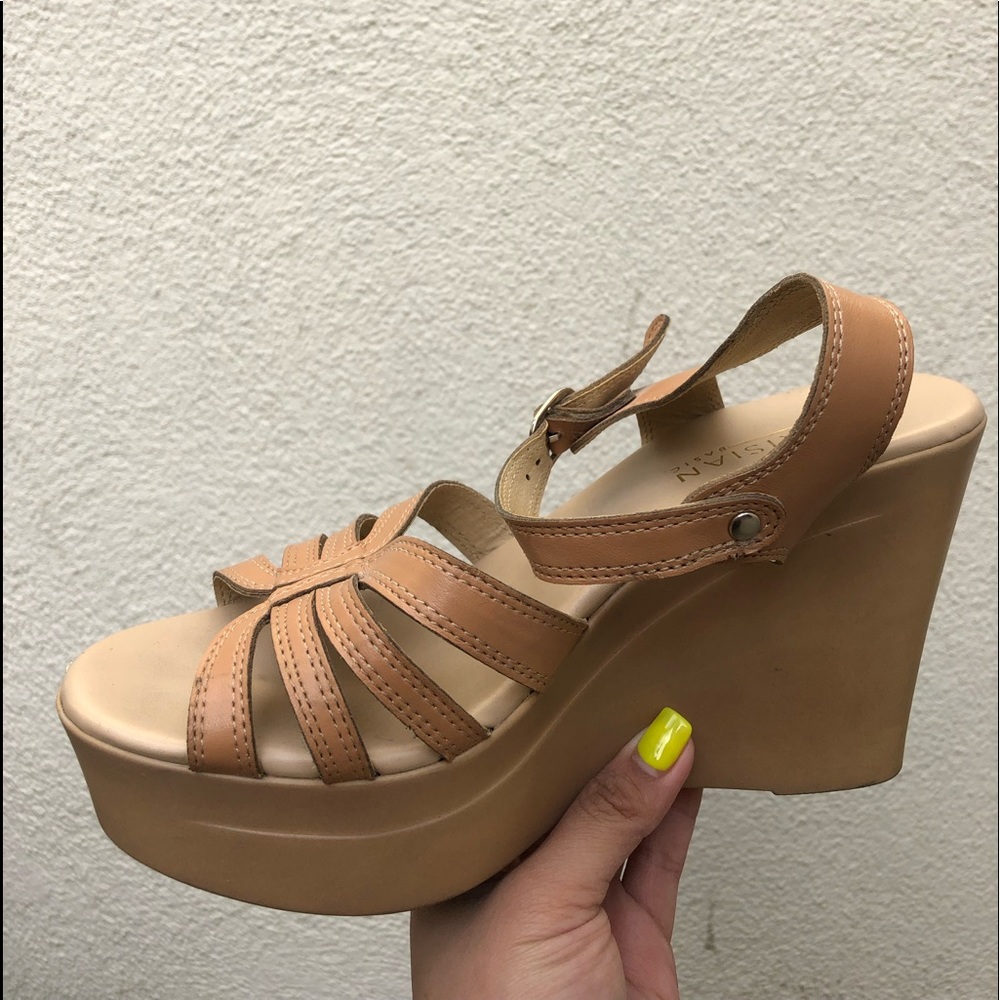Wedge sandals
